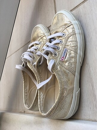 38 Beden Superga simli gold