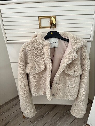 Pull Bear peluş mont