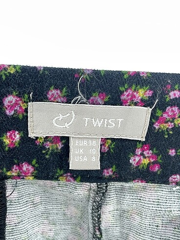 38 Beden çeşitli Renk Twist Mini Şort %70 İndirimli.