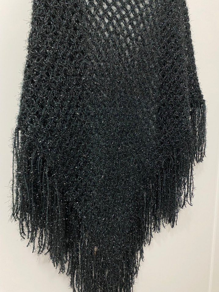 Siyah Örgü Kadın Panço - Görsel 3