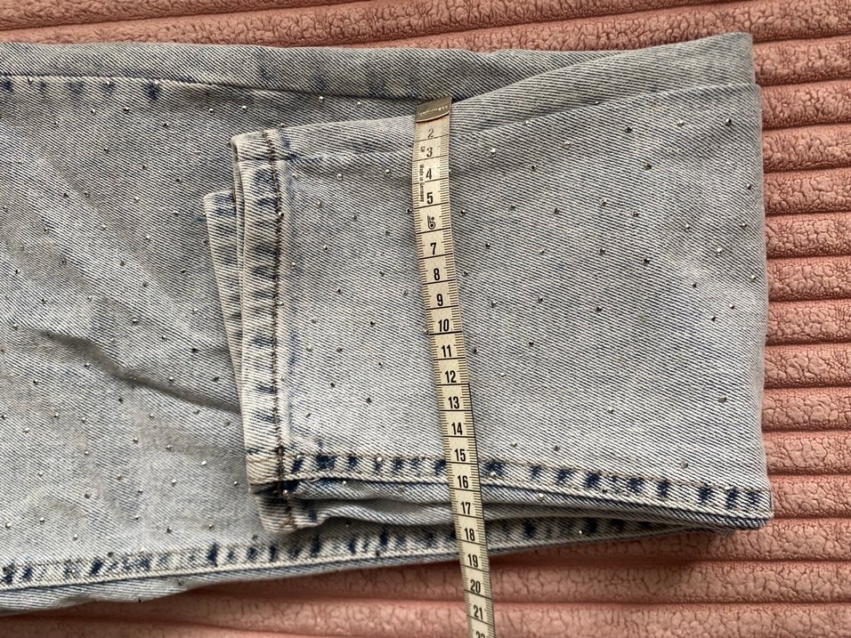 Taşlı kot pantolon - Görsel 4