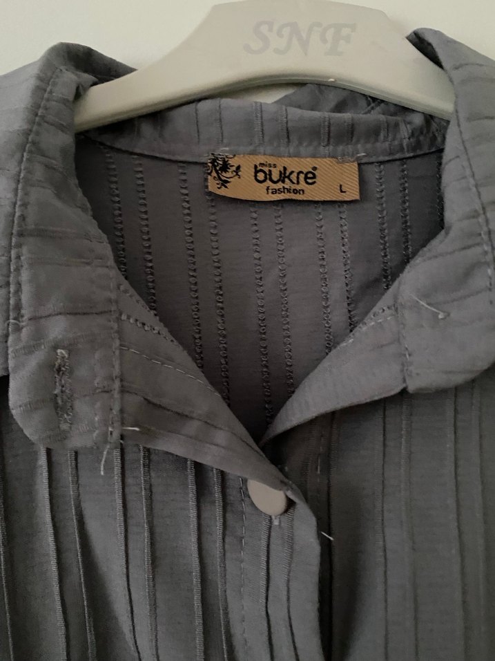 Gri Düğmeli Keten Uzun Kollu Kadın Gömlek - Görsel 2