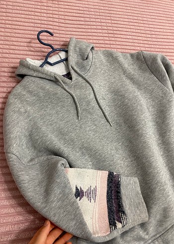 Kapüşonlu Gri Kadın Sweatshirt - Görsel 3