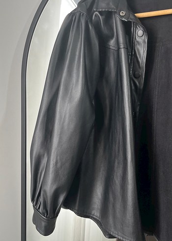 Düğmeli Siyah Kadın Deri Ceket - Görsel 3