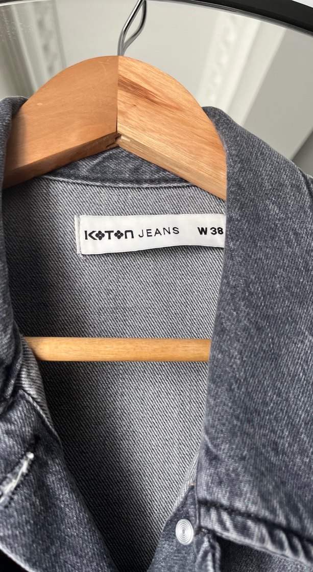 Gri Kemer Detaylı Kadın Denim Ceket - Görsel 3