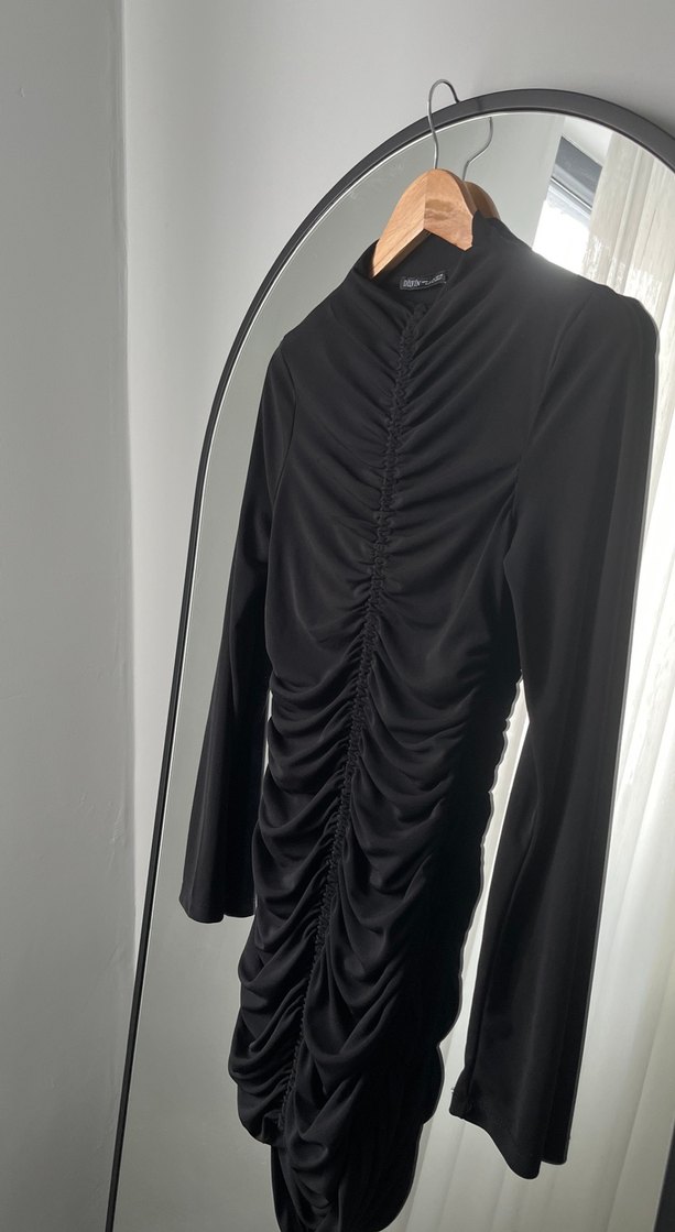 Siyah Drapeli Uzun Kollu Kadın Elbise - Görsel 3