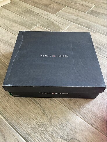 38 Beden beyaz Renk Orijinal Tommy Hilfiger Dolgu Topuk Ayakkabı