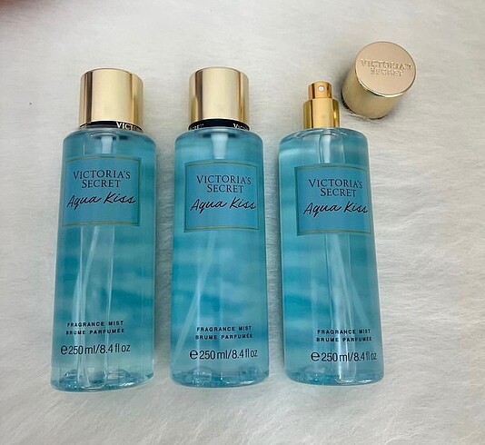 Victoria secret Aqua kıss vücut spreyi