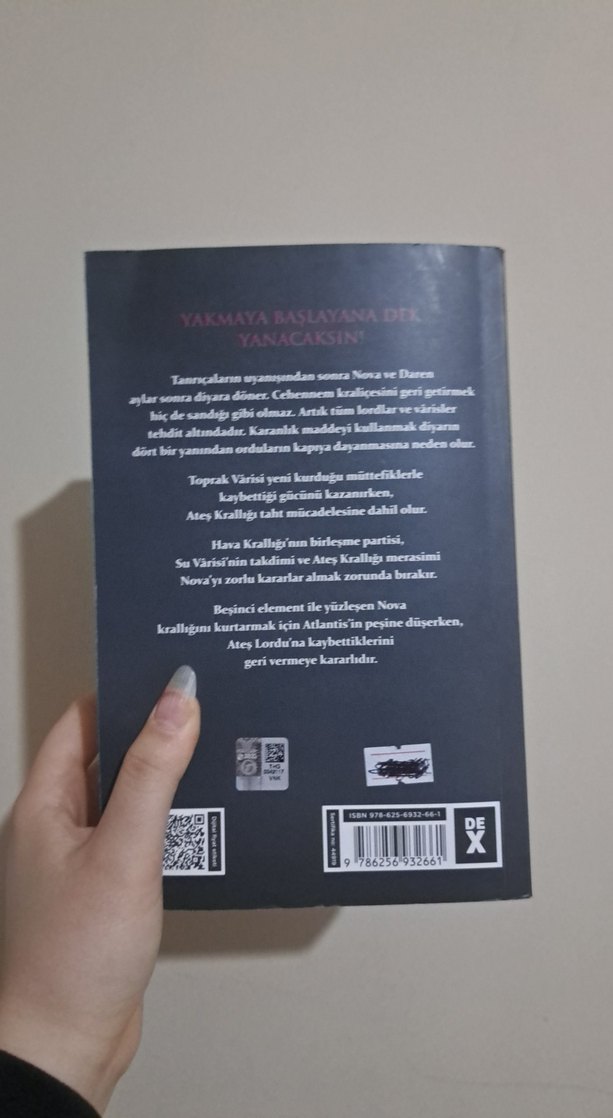 Deliler ve Cellatlar - N.G. Kabal - Görsel 2