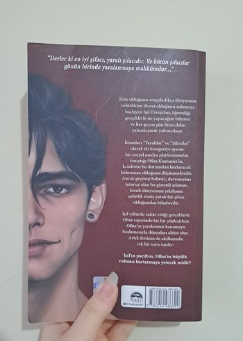 Zeynep Sey'den Kimse Gerçek Değil Romanı - Görsel 2