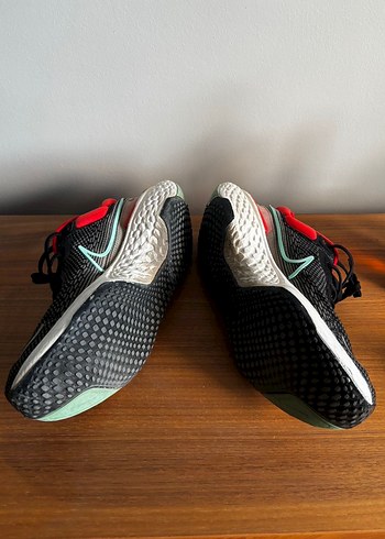 Nike Invincible Run Koşu ve Spor Ayakkabısı - Görsel 4