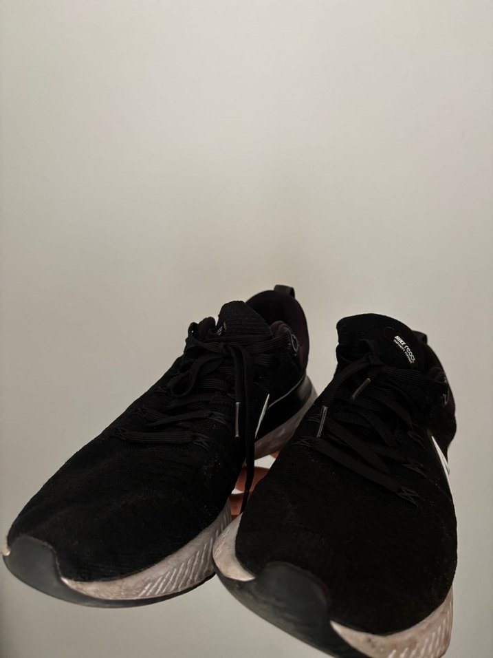 Nike Infinity Run Flyknit Siyah Erkek Koşu ve Antrenman Ayakkabı - Görsel 4