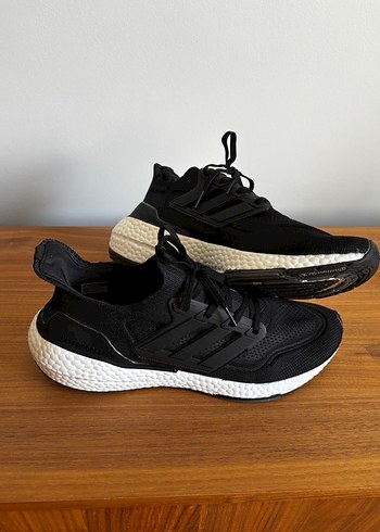Adidas Ultraboost Erkek Koşu Ayakkabısı - Görsel 3