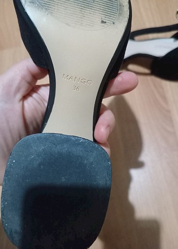 Mango Siyah Tokalı Blok Topuk Kadın Ayakkabı
