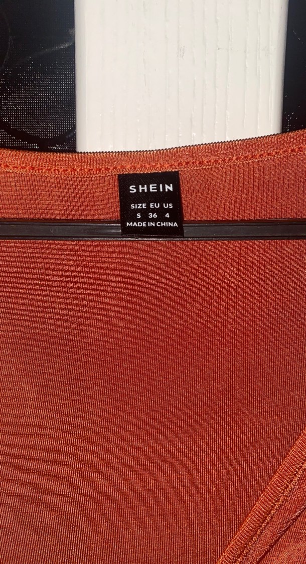 V Yaka Kahverengi Uzun Kadın Henna Elbise - Görsel 3