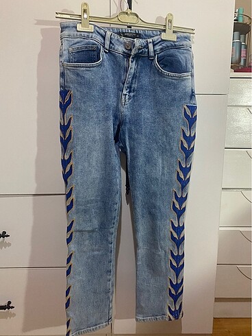 kenarı dokumalı jeans