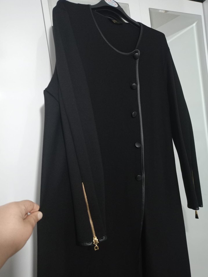 Düğmeli Siyah Uzun Kadın Kaban - Görsel 2