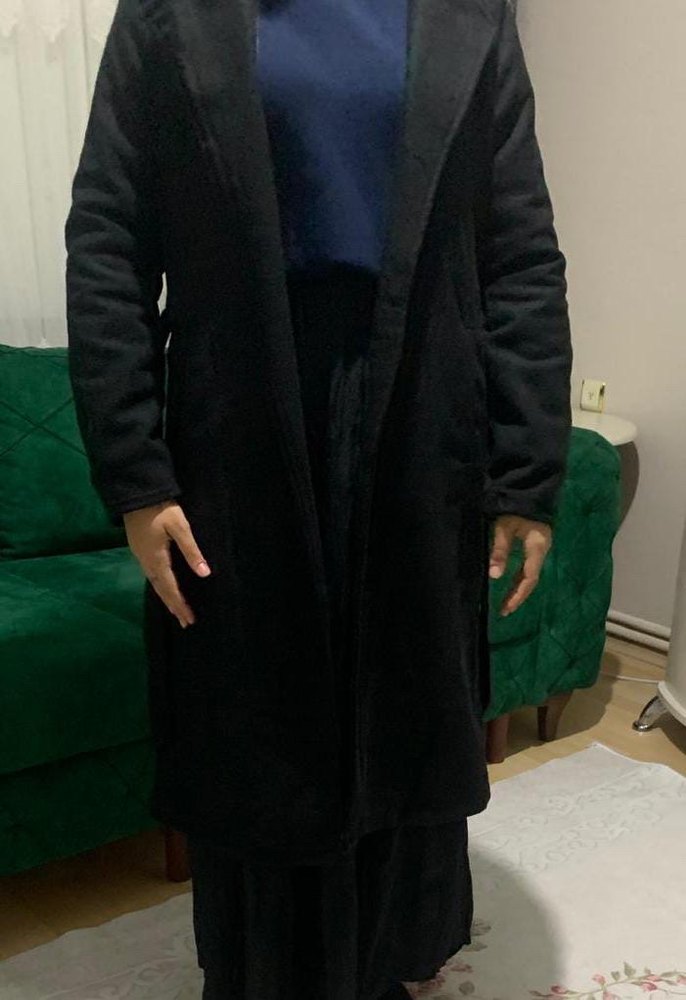 Drapeli Siyah Kadın Uzun Kaban - Görsel 4