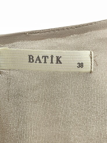 38 Beden çeşitli Renk Batik Bluz %70 İndirimli.