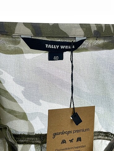 40 Beden çeşitli Renk Tally Weijl Gömlek %70 İndirimli.