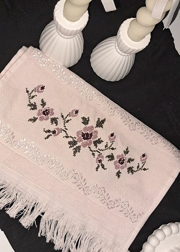 EL ISLEMESI Püsküllü Pastel Beyaz Havlu - Görsel 2