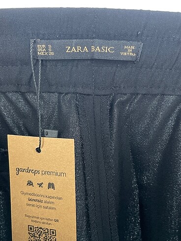 s Beden siyah Renk Zara Düz Kesim %70 İndirimli.