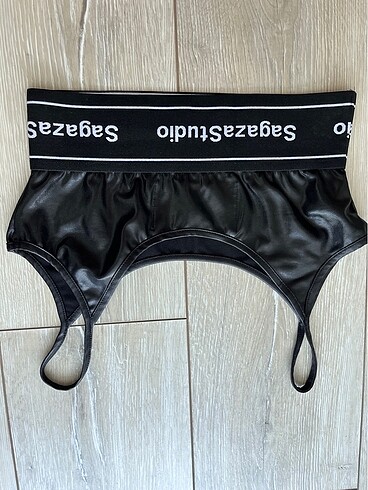 xs Beden deri sagaza büstiyer