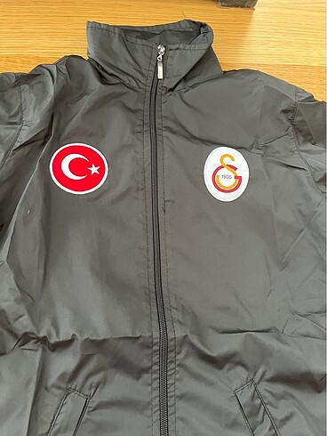5 Yaş Beden siyah Renk Galatasaray yağmurluk