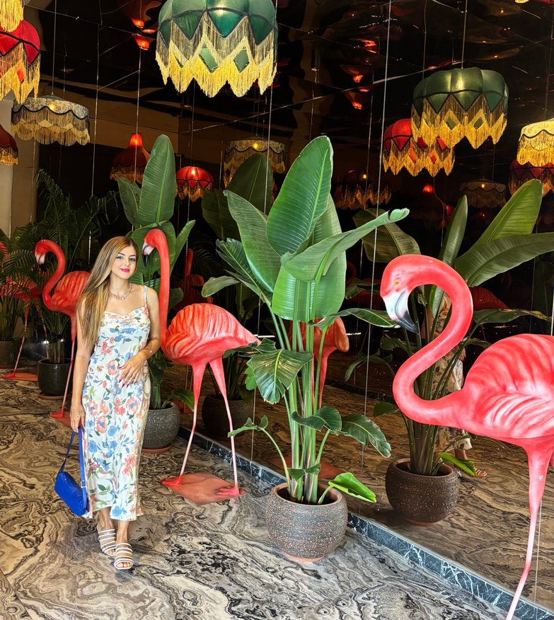 Çiçek Desenli Uzun saten Elbise - Görsel 2