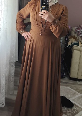 Abiye Uzun Kollu V Yakalı Bej Kadın Elbise