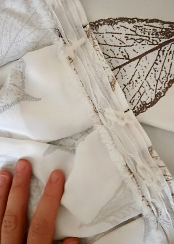 Bej ve Gri Yaprak Desenli Fon Perde - Görsel 4