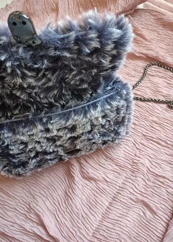 Beden Gri Peluş Detaylı Örgü Kadın Çanta