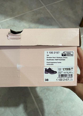 Deichmann Kadın Siyah Bot (Su İtici Malzeme) - Görsel 10