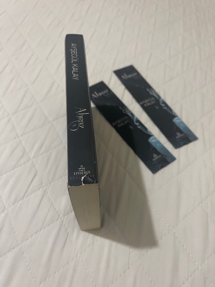 Ahraz - Ayşegül Kalay Romanı - Görsel 3