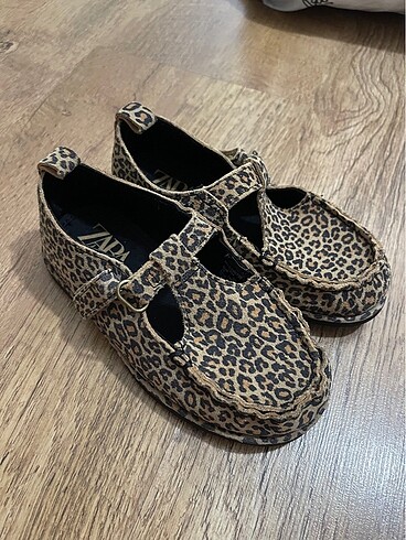 Zara Leopar Desenli Ayakkabı