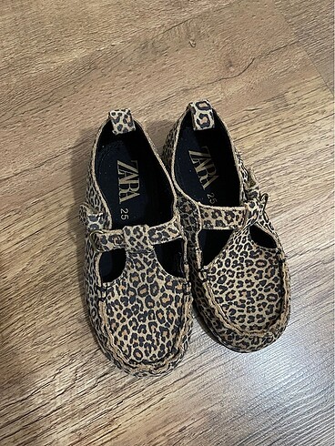 Leopar Desenli Ayakkabı