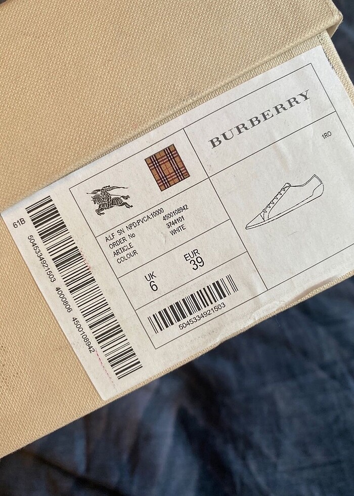 Orijinal Temiz Burberry Ayakkabı - Görsel 4