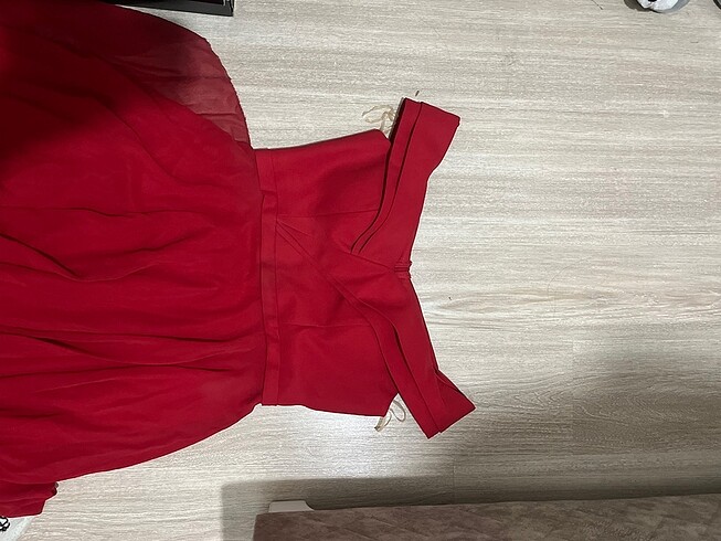 xl Beden kırmızı Renk uzun abiye