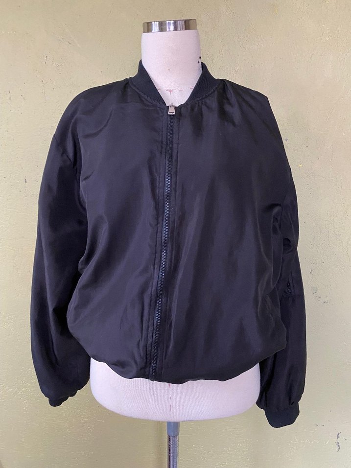 Siyah Fermuarlı Kadın Ceket - Görsel 2