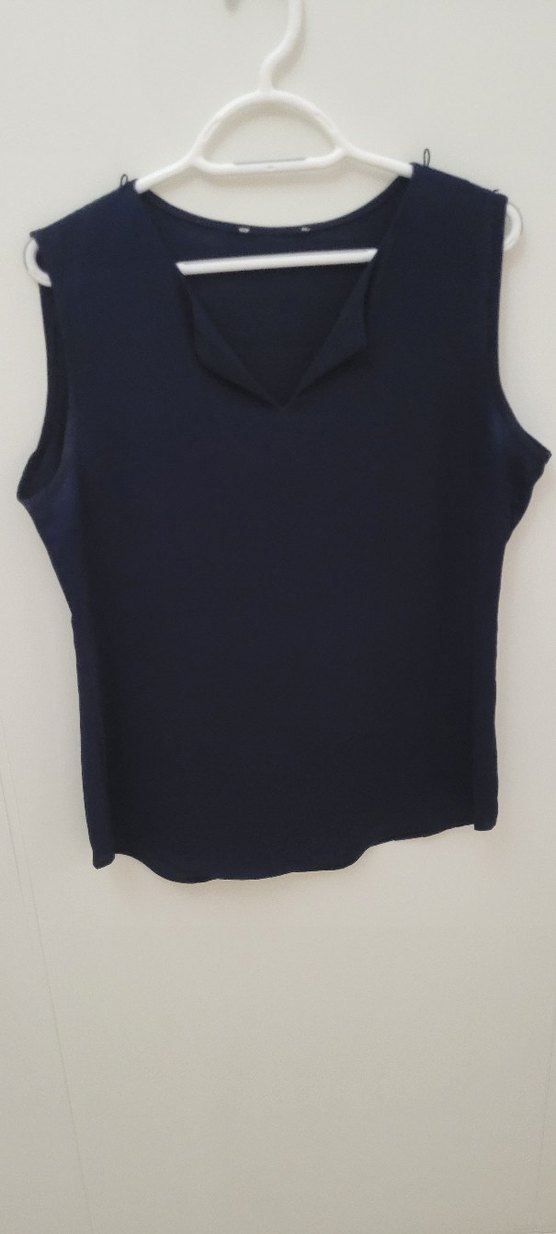 Lacivert V Yakalı Kolsuz Bluz - Görsel 2