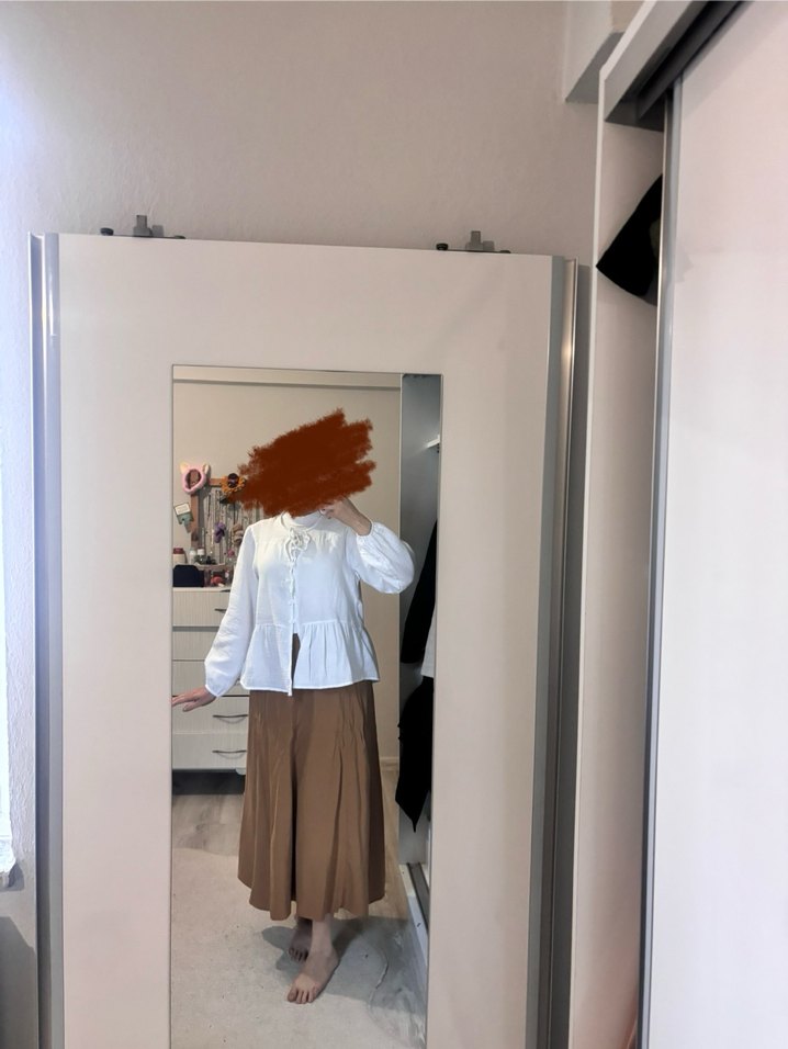 Beyaz Pamuklu Uzun Kollu Tesettür bluz - Görsel 2