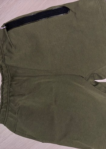 Nike Haki Rahat Kesim Erkek Şort - Görsel 4