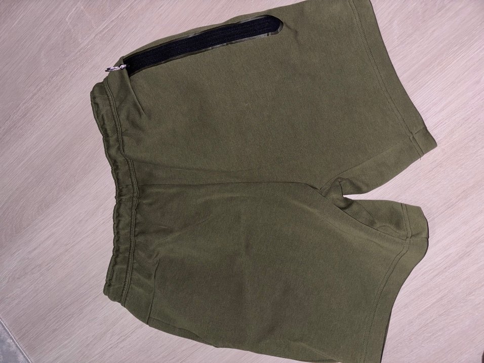 Nike Haki Rahat Kesim Erkek Şort - Görsel 4