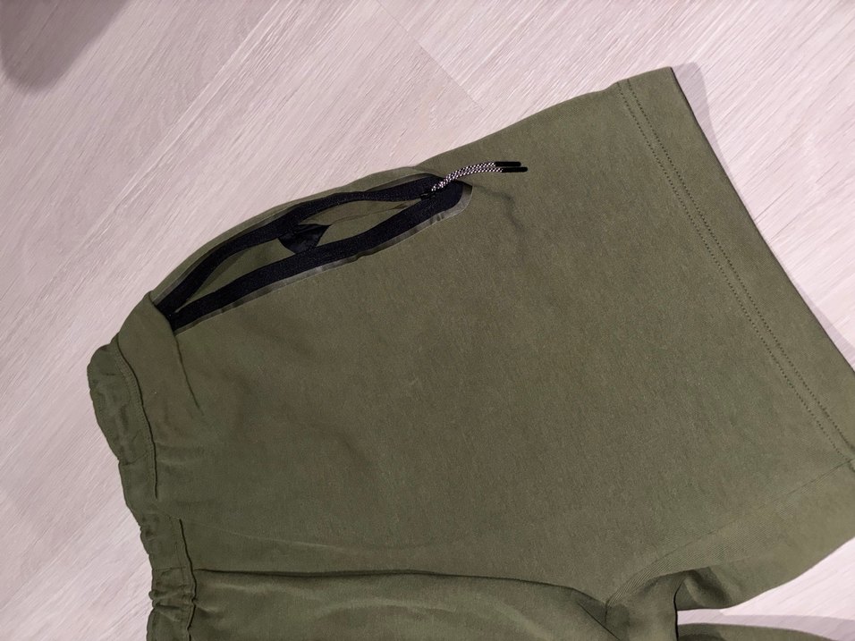 Nike Haki Rahat Kesim Erkek Şort - Görsel 3