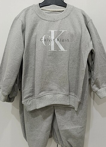 Calvin Klein eşofman takımı unisex