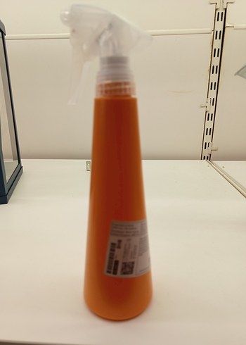 Turuncu renkli sprey şişesi - Görsel 2