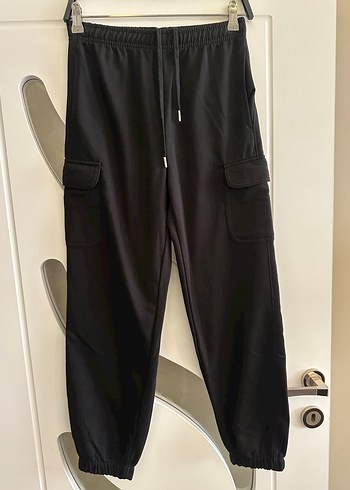 Bershka Siyah Kemerli Kadın Rahat Kesim Eşofman XS ama M de olur