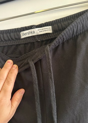 xs Beden Bershka Siyah Kemerli Kadın Rahat Kesim Eşofman XS ama M de olur
