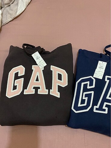 s Beden lacivert Renk GAP SWEATSHIRT XS ve S beden mevcut