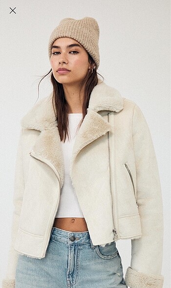 Stradivarius kürklü ve suni yünlü astar detaylı crop biker ceket